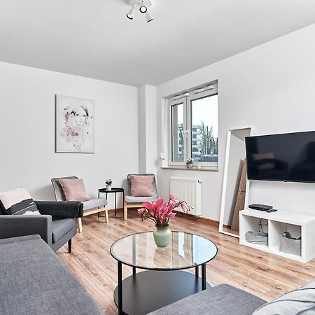 Modern Apartments Wroclaw By Renters מראה חיצוני תמונה