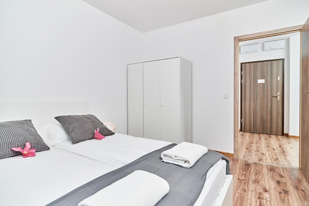 Modern Apartments Wroclaw By Renters מראה חיצוני תמונה