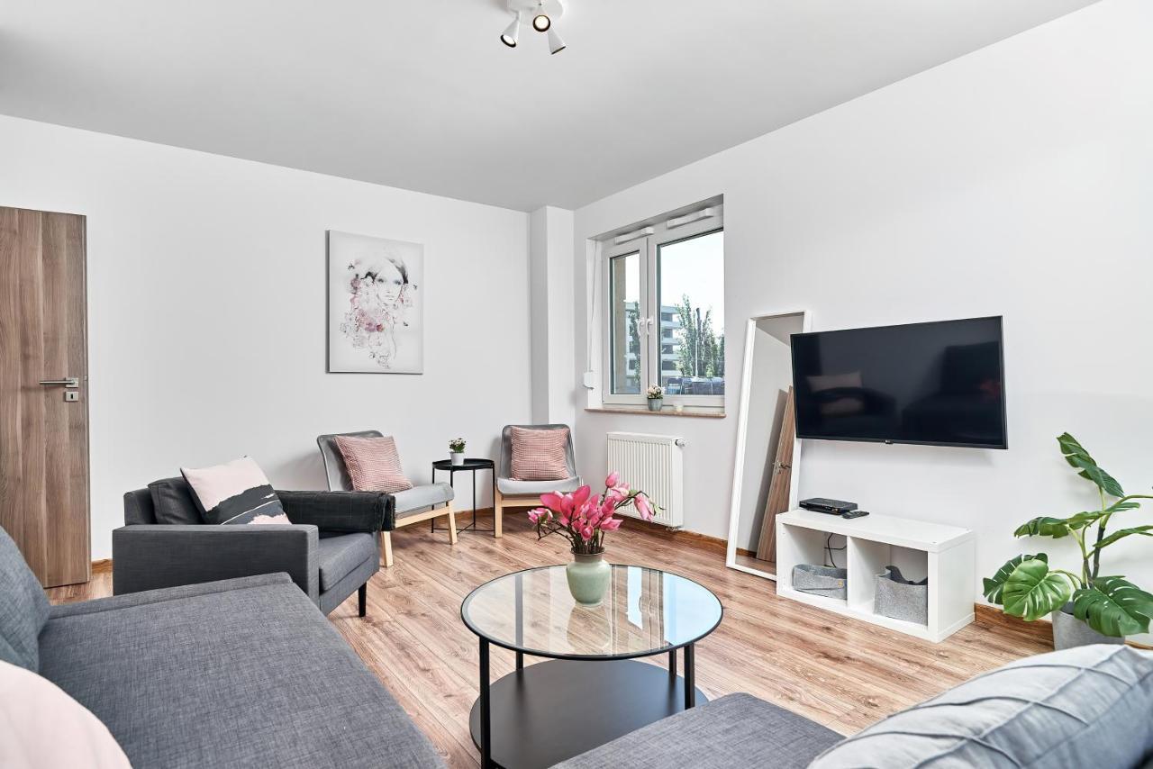 Modern Apartments Wroclaw By Renters מראה חיצוני תמונה