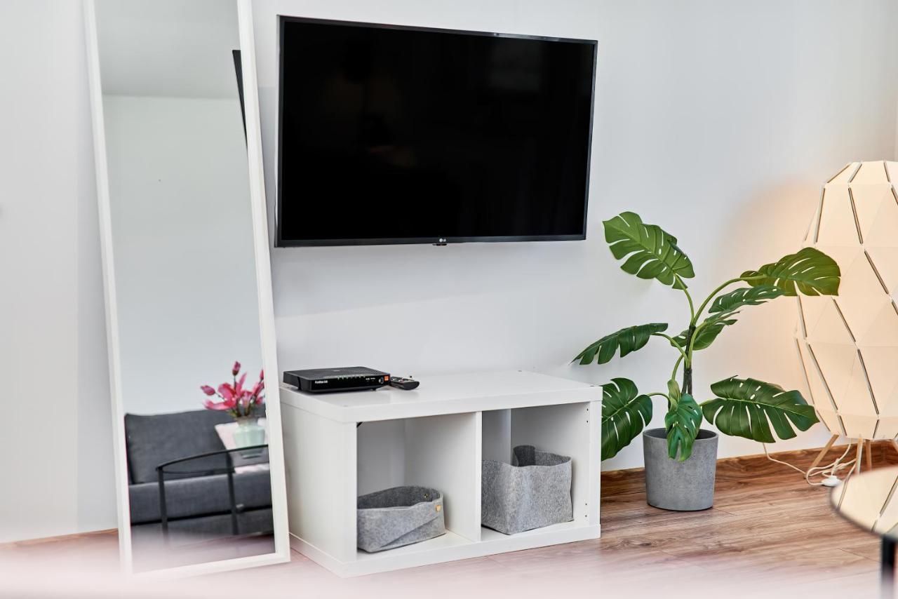 Modern Apartments Wroclaw By Renters מראה חיצוני תמונה