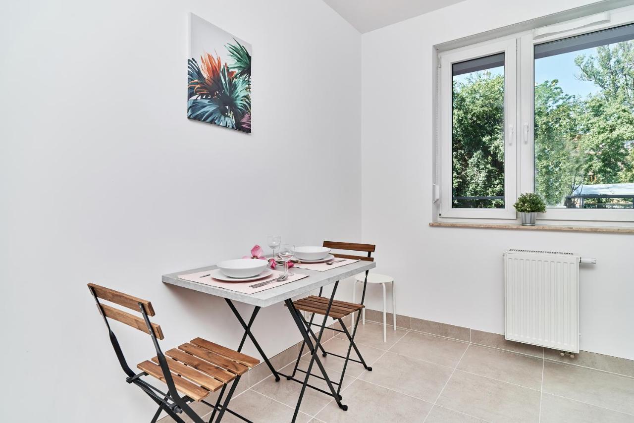 Modern Apartments Wroclaw By Renters מראה חיצוני תמונה