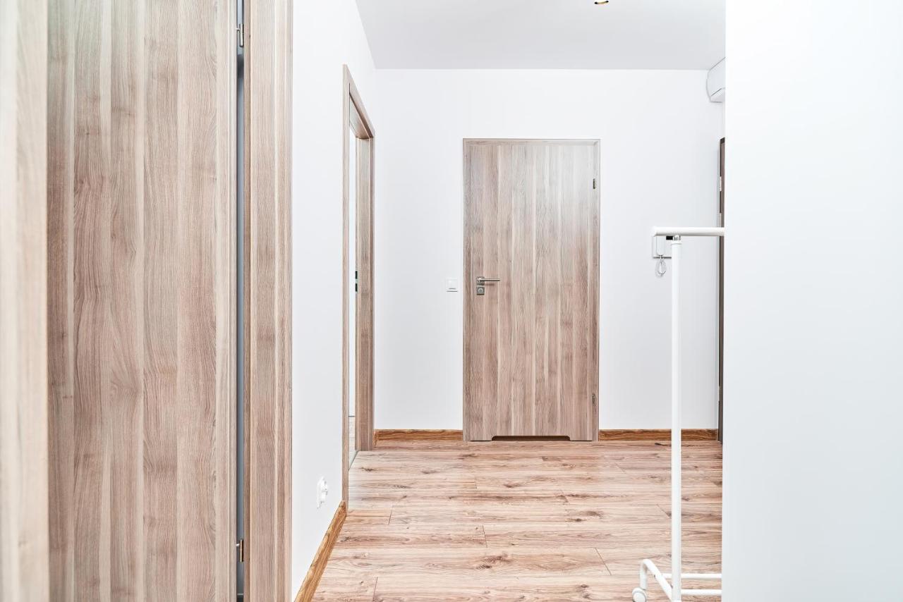 Modern Apartments Wroclaw By Renters מראה חיצוני תמונה