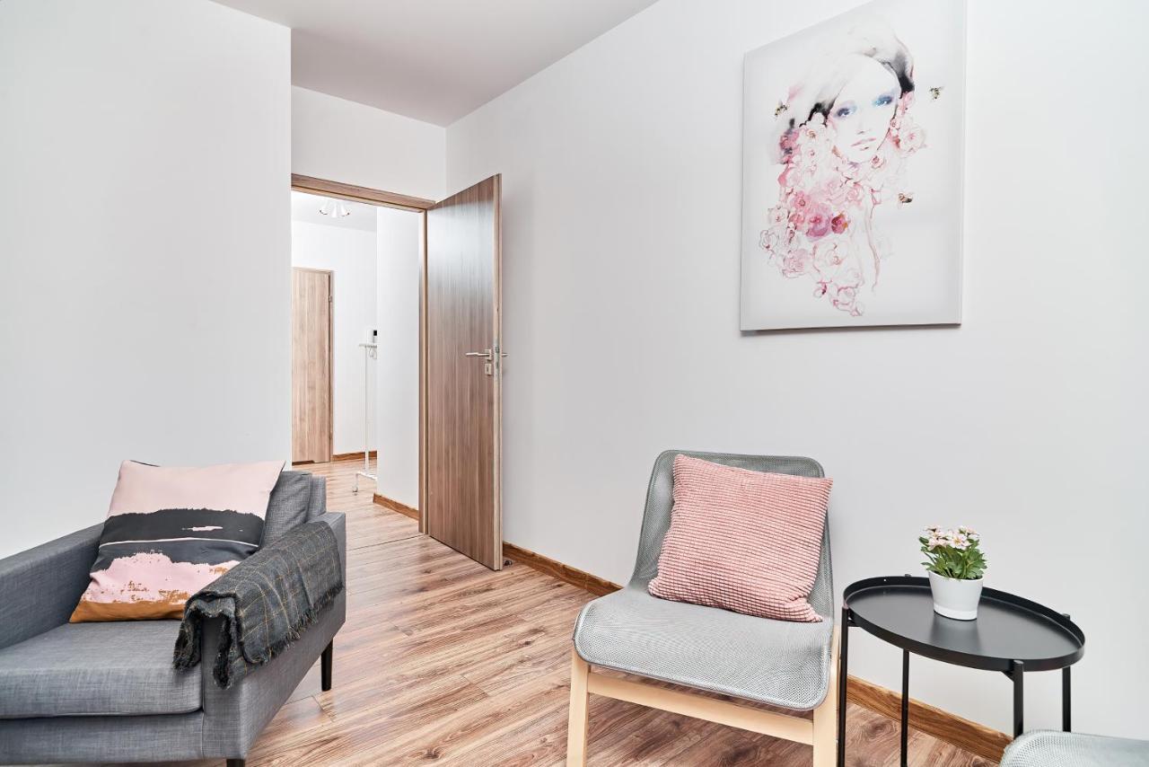 Modern Apartments Wroclaw By Renters מראה חיצוני תמונה